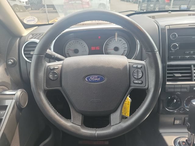 Used 2010 Ford Explorer Sport Trac XLT AWD/4WD image 27