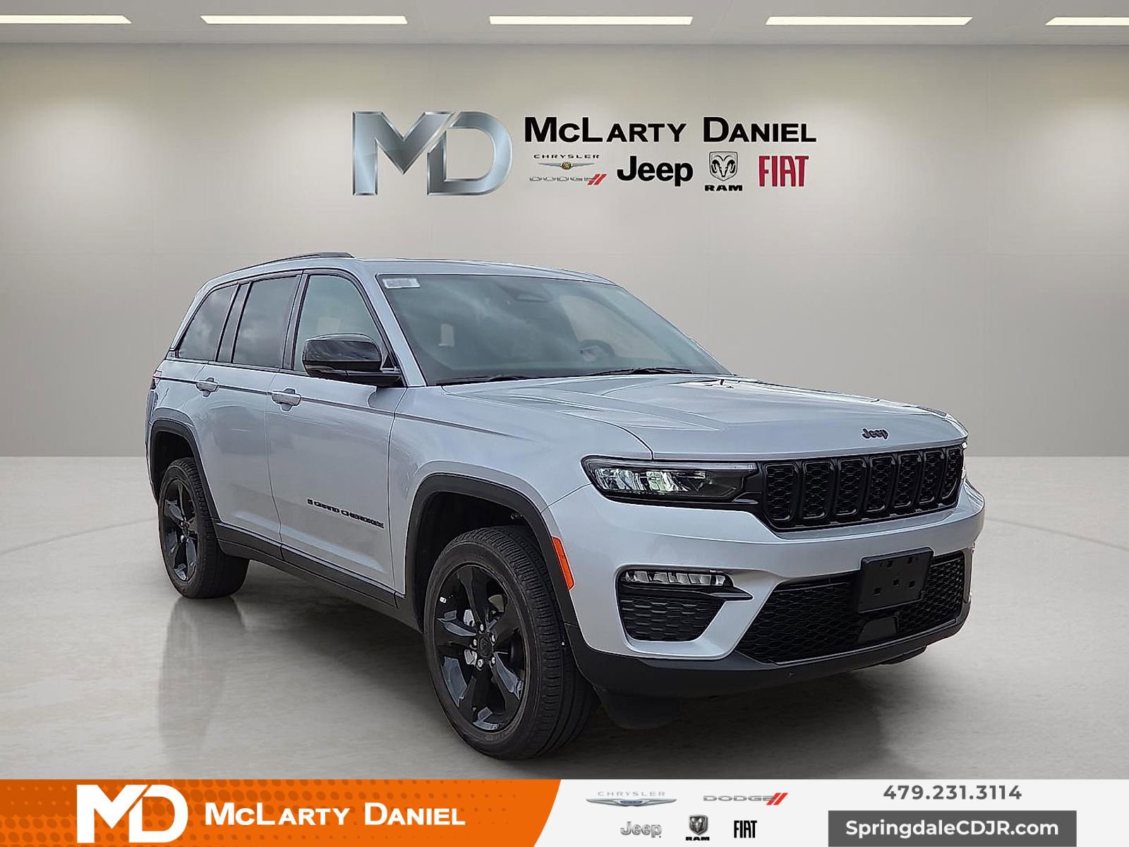 New 2025 Jeep Grand Cherokee Limited w/ Black Appearance Package image 1