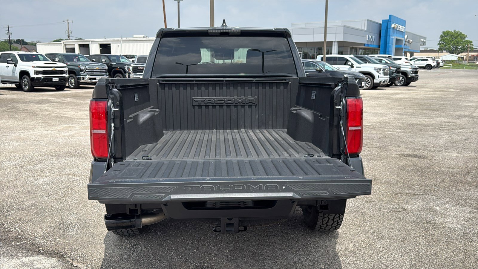 Used 2024 Toyota Tacoma TRD Off-Road AWD/4WD image 23
