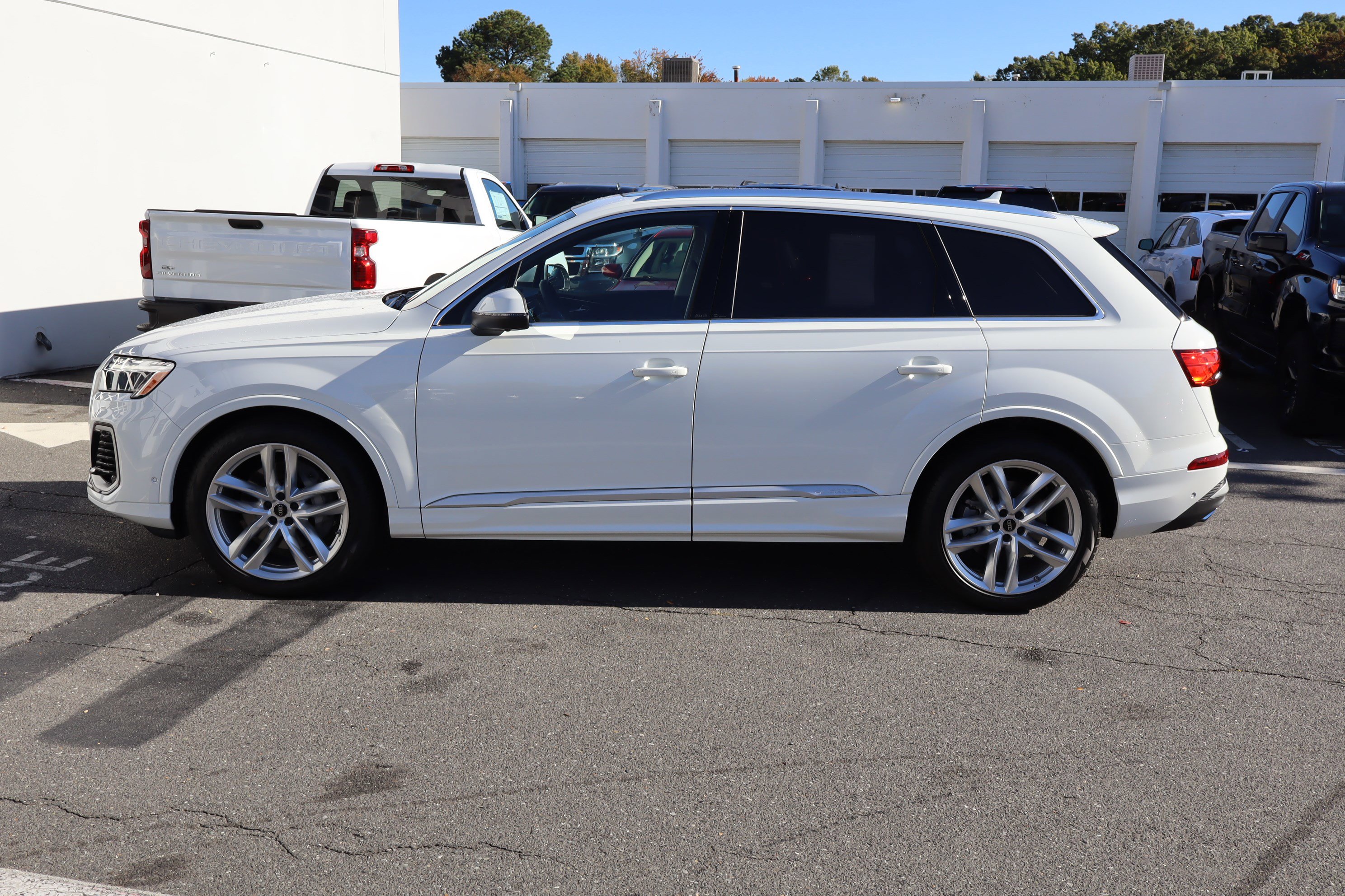 Used 2025 Audi Q7 3.0T Prestige w/ Prestige Package image 7