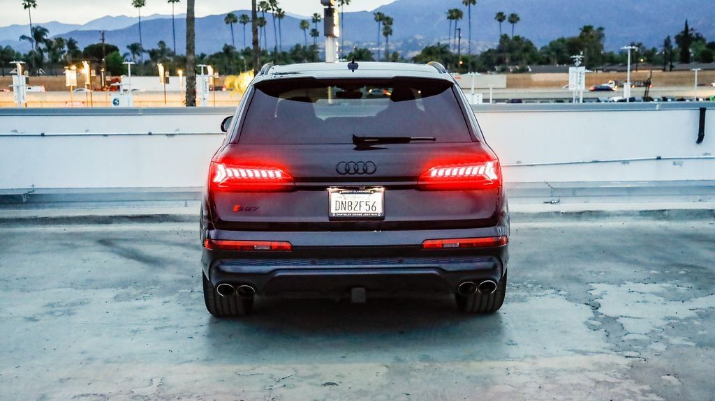 Used 2023 Audi SQ7 Prestige w/ Prestige Package AWD/4WD image 8