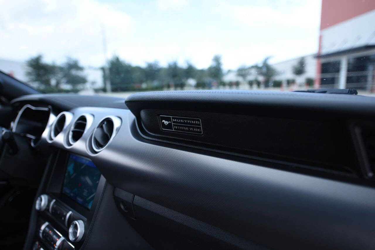 Used 2020 Ford Mustang GT Premium w/ Equipment Group 401A image 16