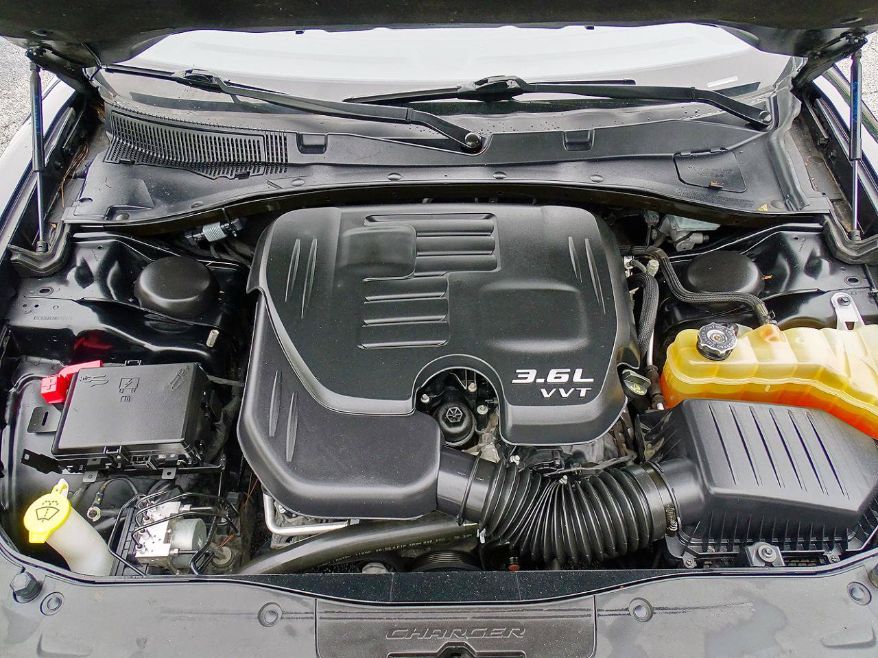 Used 2022 Dodge Charger SXT RWD image 17