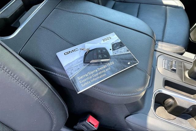Used 2023 GMC Sierra 1500 Denali w/ Denali Reserve Package AWD/4WD image 10