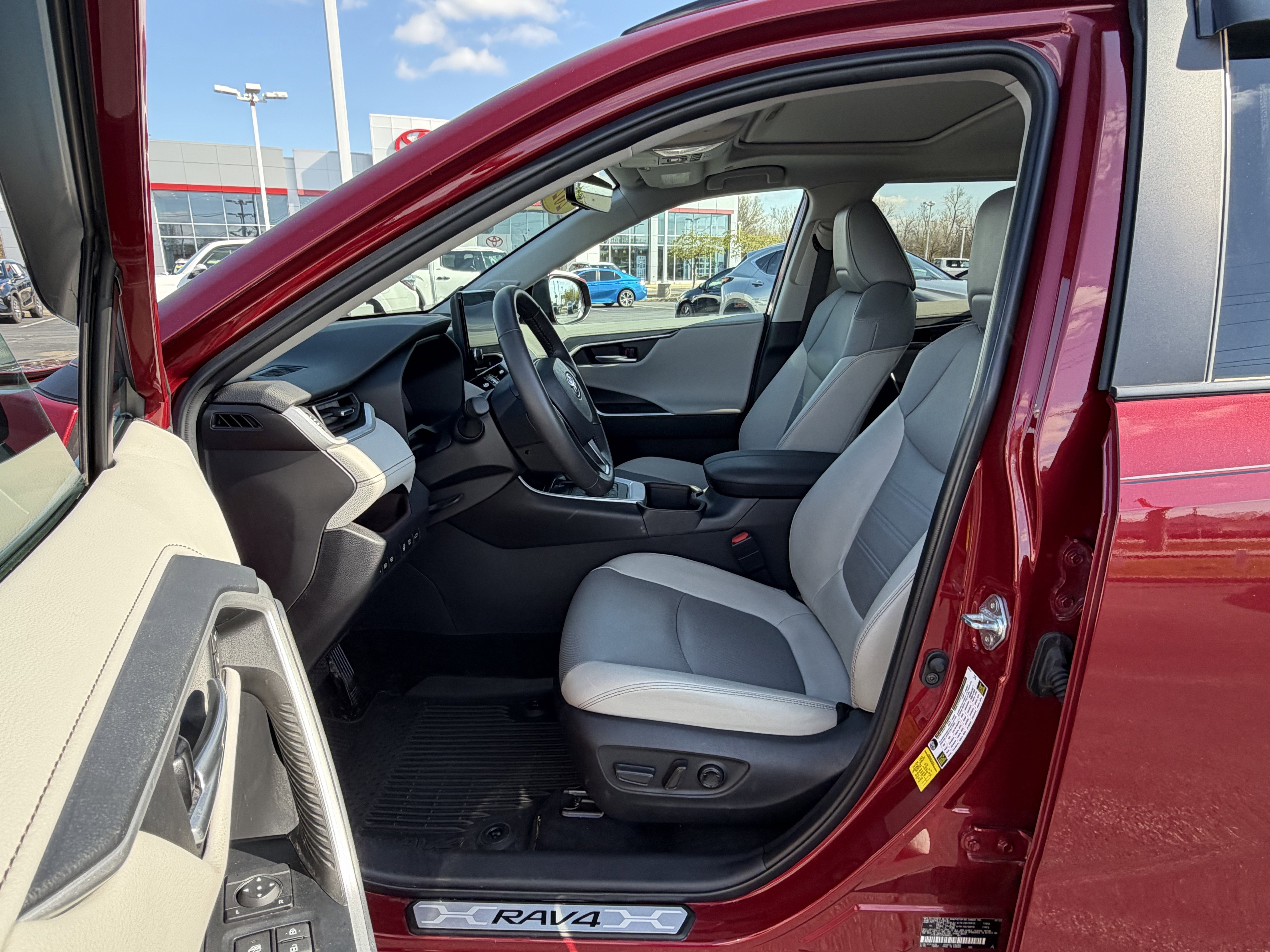 Used 2023 Toyota RAV4 Limited w/ Limited Grade Weather Package image 15