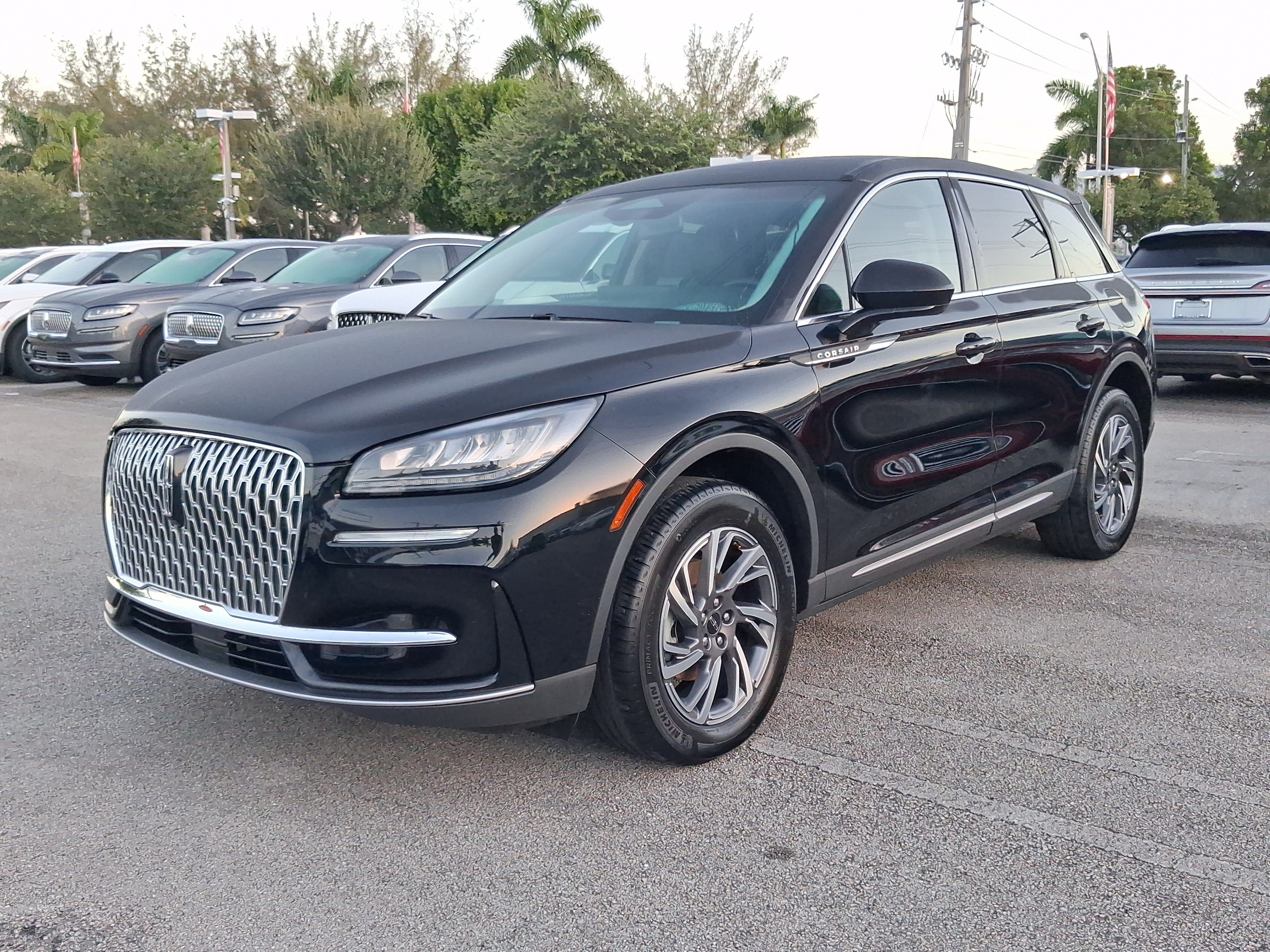 Certified 2024 Lincoln Corsair FWD image 2