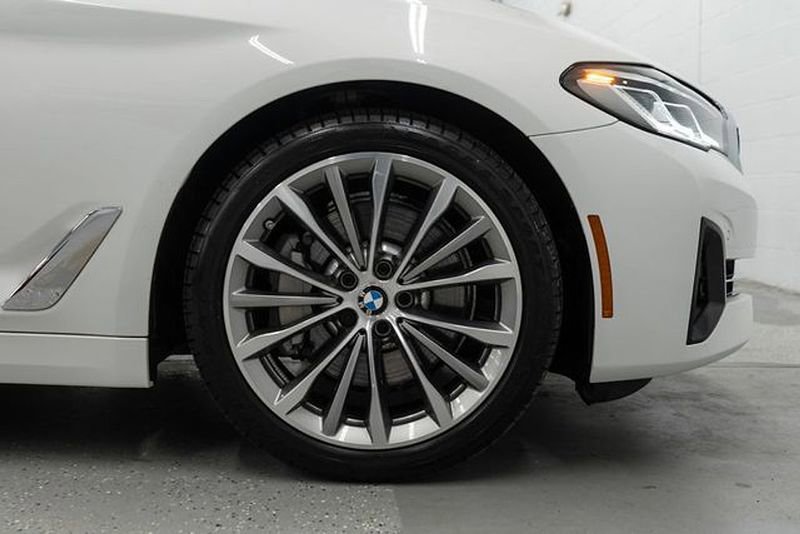 Used 2023 BMW 530i xDrive w/ Convenience Package image 38