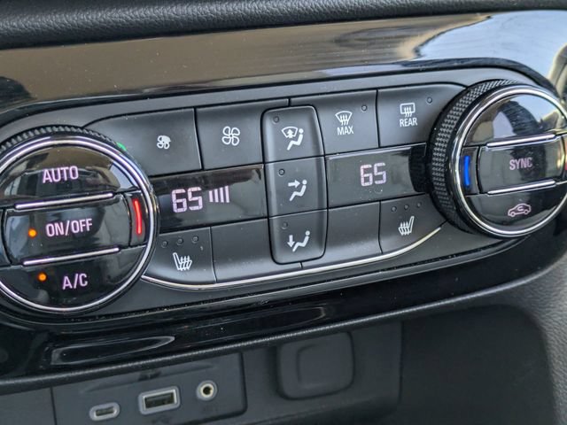 Used 2020 Buick Encore GX Essence w/ Advanced Technology Package FWD image 31