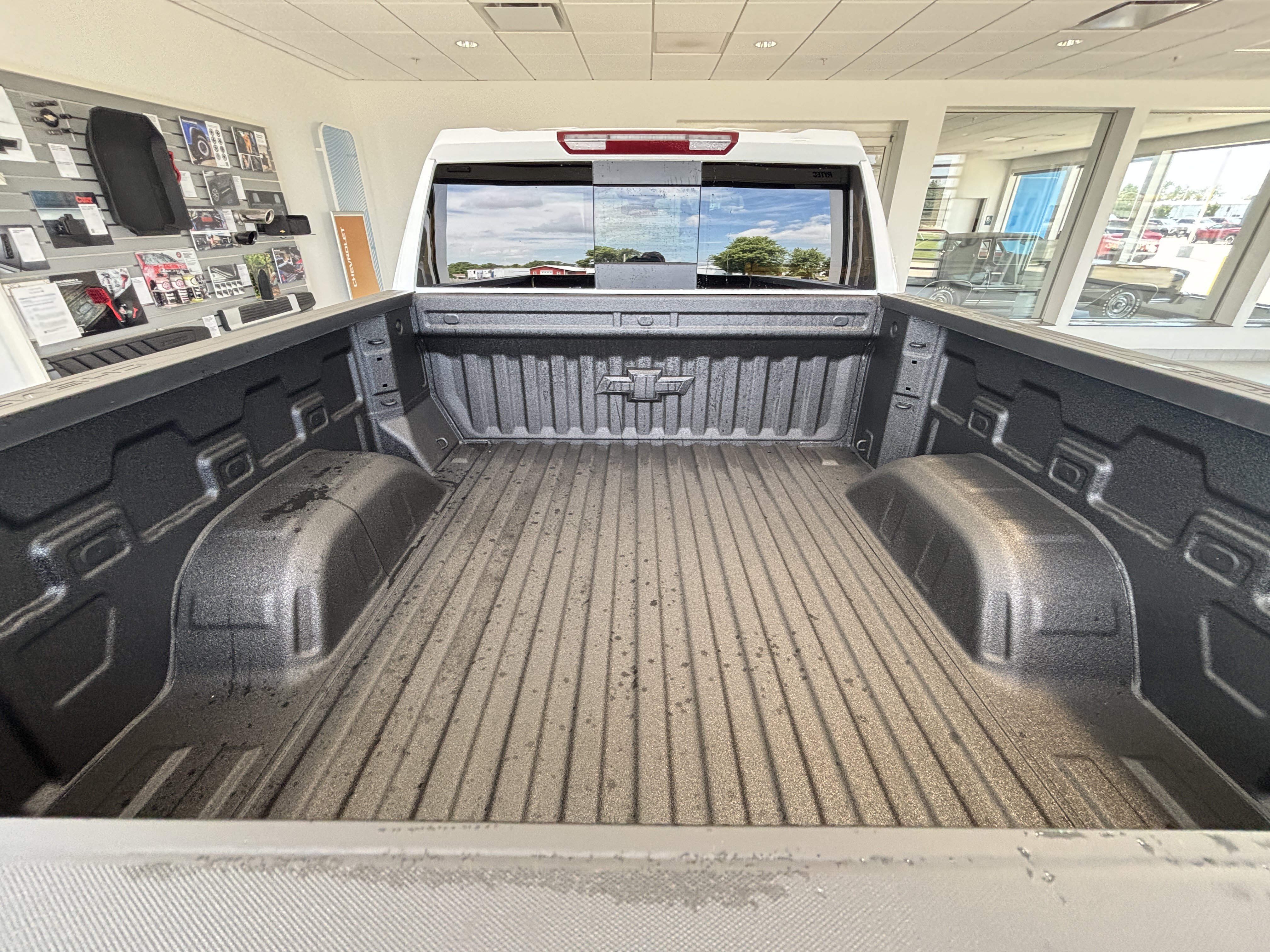 New 2026 Chevrolet Silverado 1500 RST AWD/4WD image 9