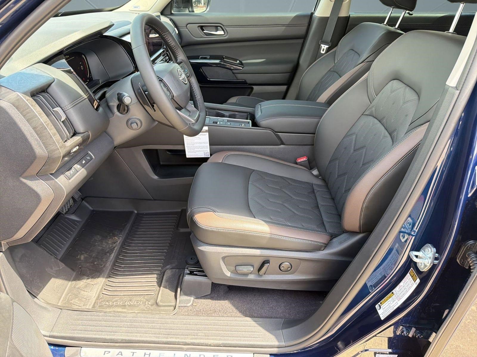 New 2026 Nissan Pathfinder Platinum image 5