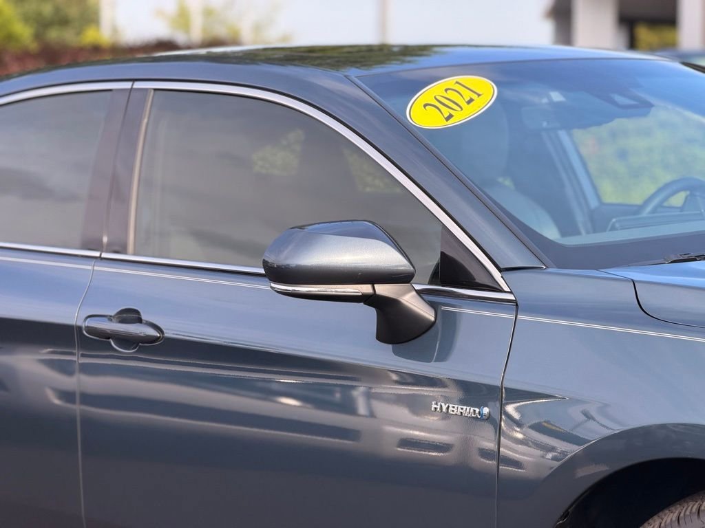 Used 2021 Toyota Avalon XLE w/ Moonroof Package FWD image 6