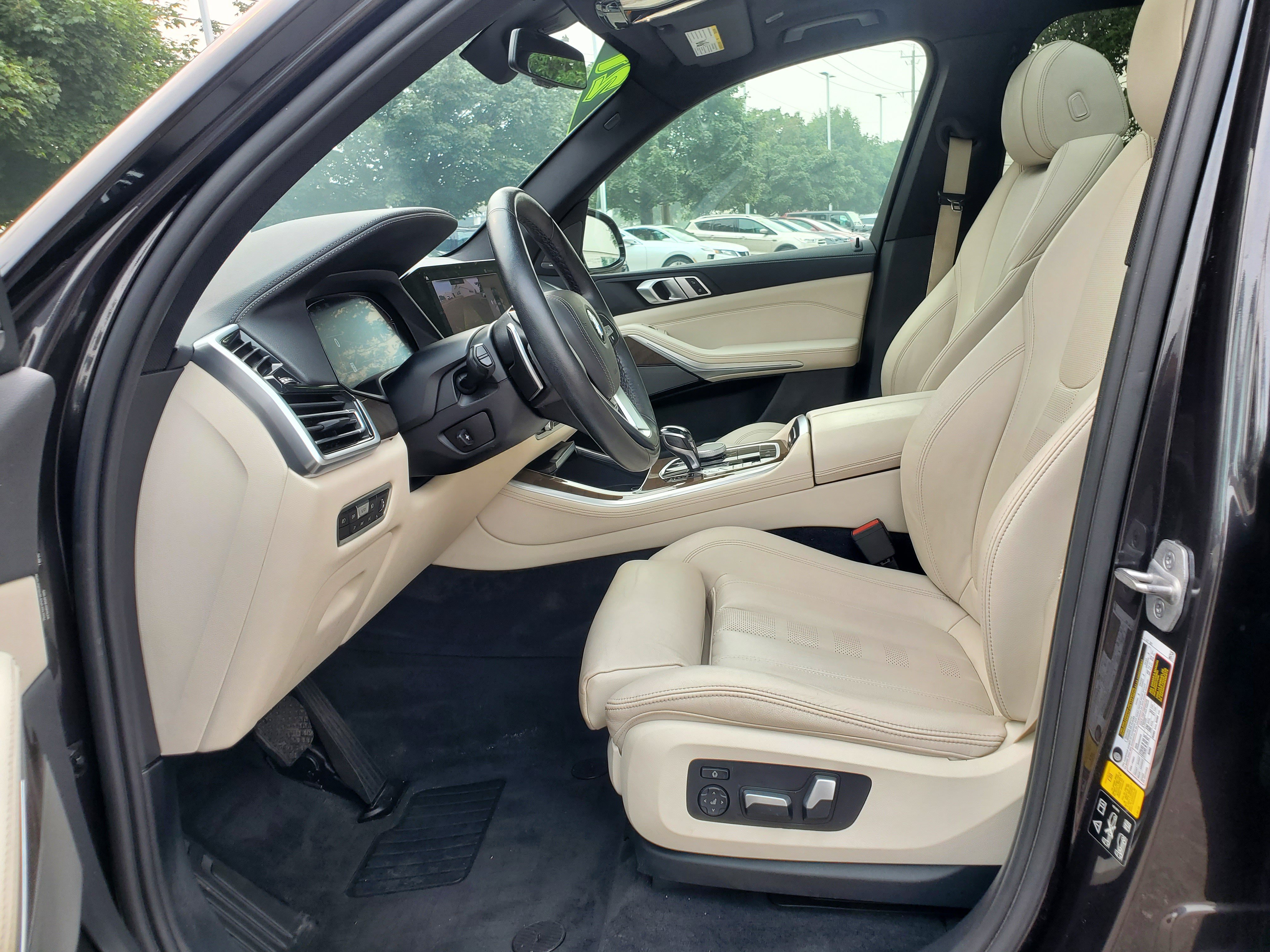 Used 2021 BMW X5 xDrive40i w/ Premium Package AWD/4WD image 9