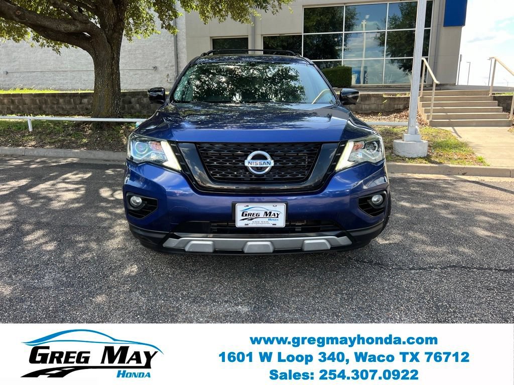 Used 2019 Nissan Pathfinder SL FWD video 2