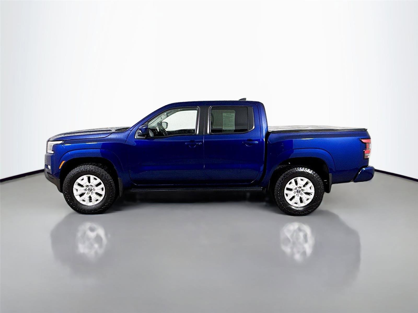 Used 2023 Nissan Frontier SV w/ SV Premium Package image 5