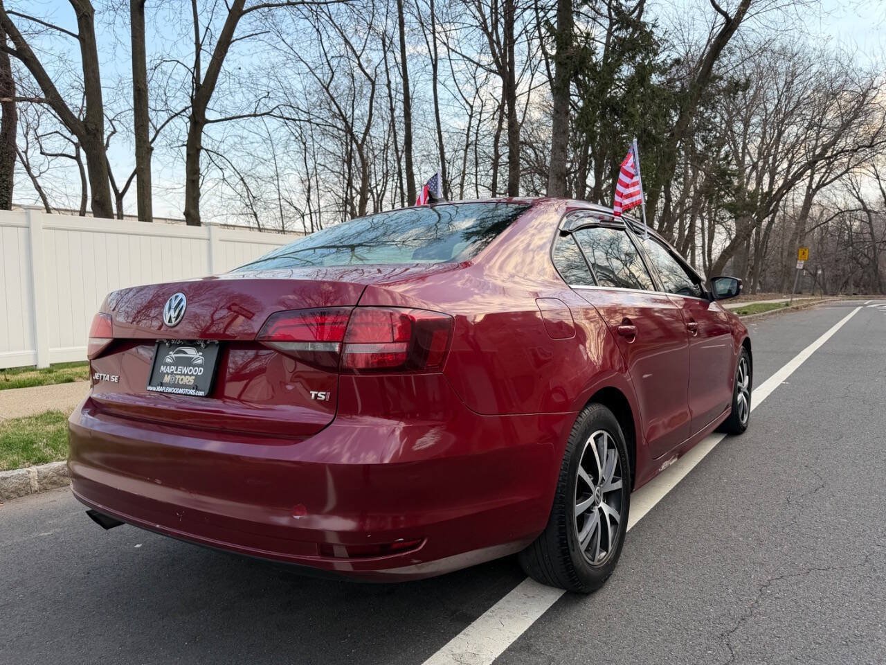 Used 2017 Volkswagen Jetta SE FWD image 5