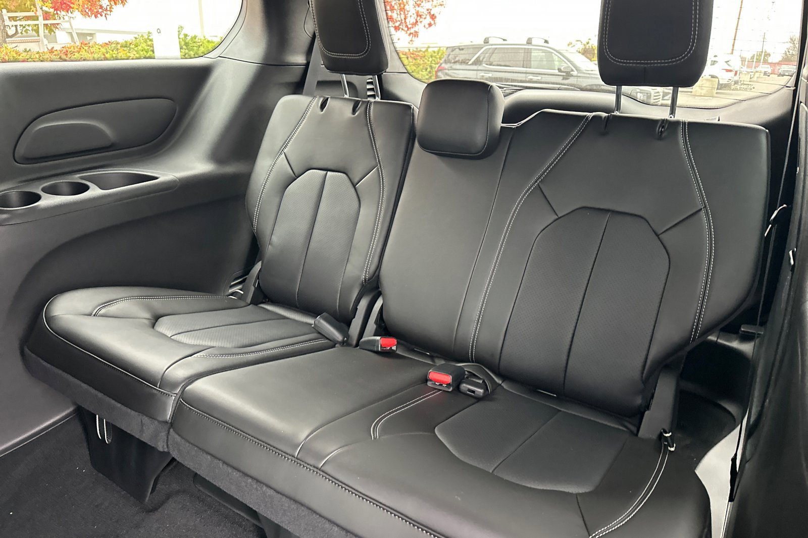 New 2026 Chrysler Voyager LX FWD image 15