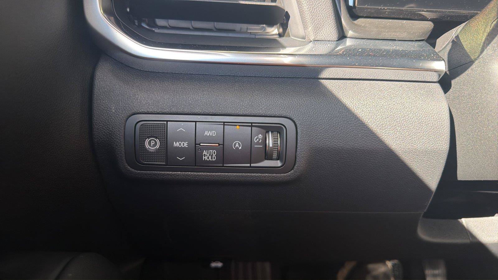 New 2027 GMC Terrain Elevation w/ Elevation Premium Package AWD/4WD image 14