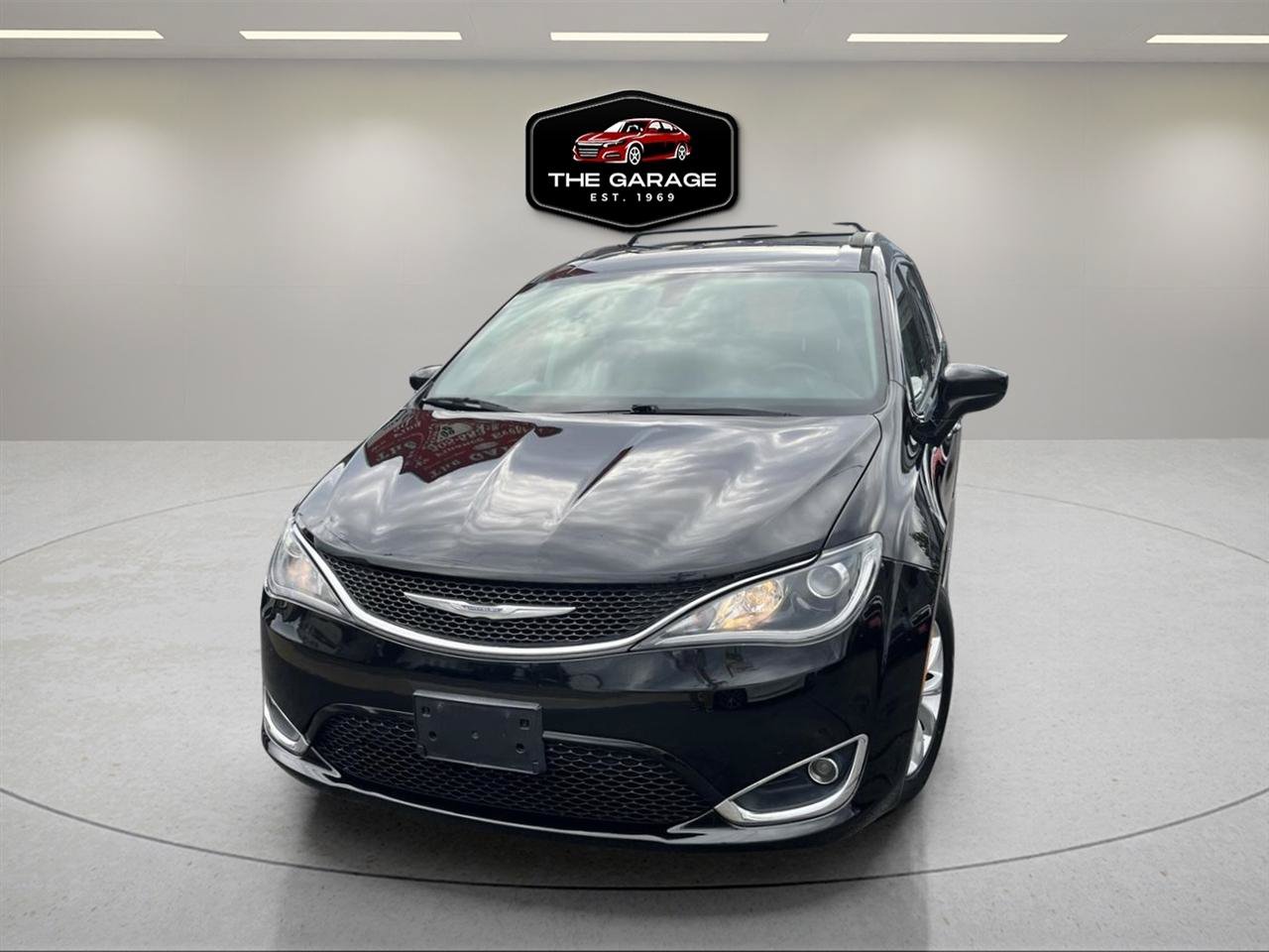 Used 2017 Chrysler Pacifica Touring-L