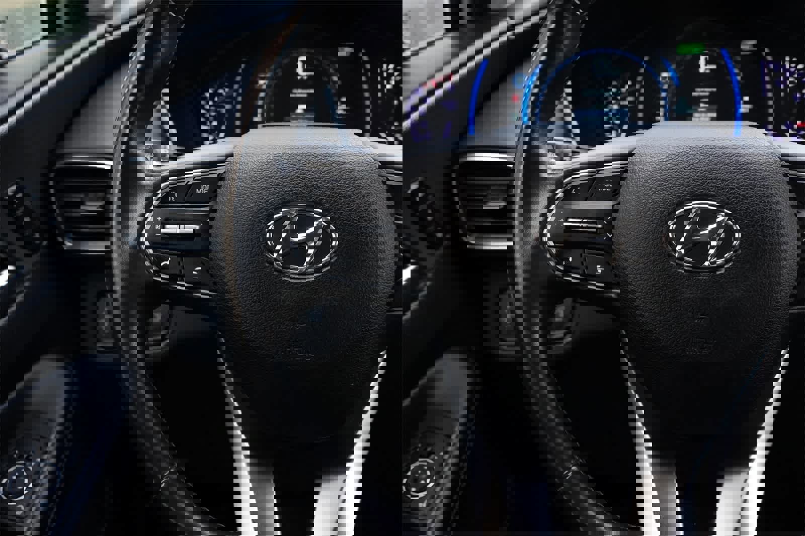 Used 2019 Hyundai Santa Fe Ultimate image 10