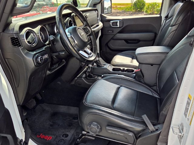 Used 2022 Jeep Gladiator Overland w/ Popular Equipment Package AWD/4WD image 11