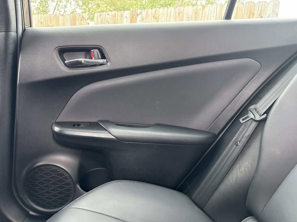 Used 2022 Toyota Prius FWD image 19