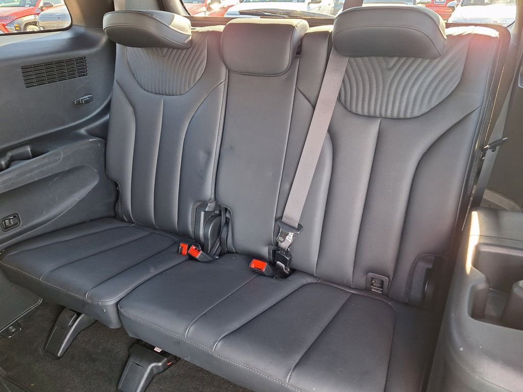 Used 2023 Hyundai Palisade Calligraphy image 12