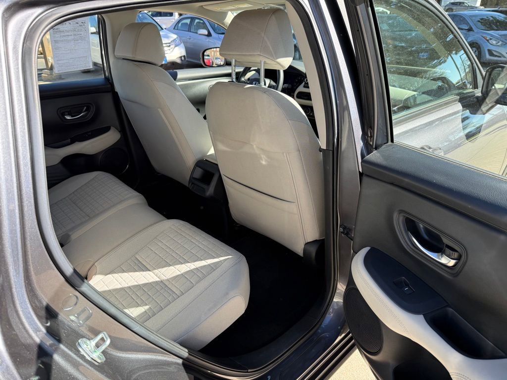 Used 2023 Honda HR-V LX image 19