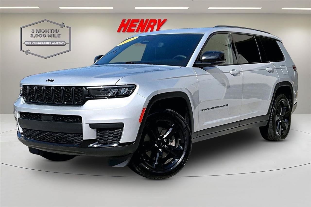 Used 2023 Jeep Grand Cherokee L Laredo AWD/4WD image 3