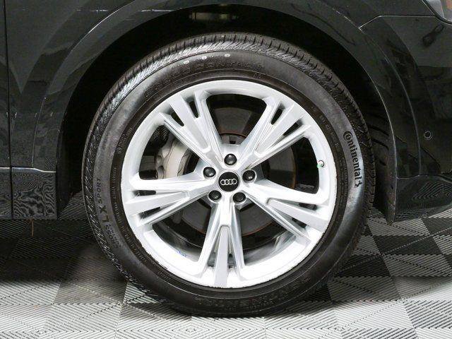 Used 2023 Audi Q8 Premium w/ Convenience Package AWD/4WD image 39