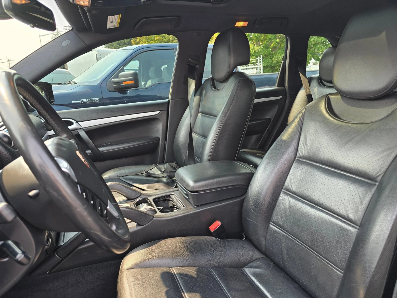 Used 2010 Porsche Cayenne AWD/4WD image 19