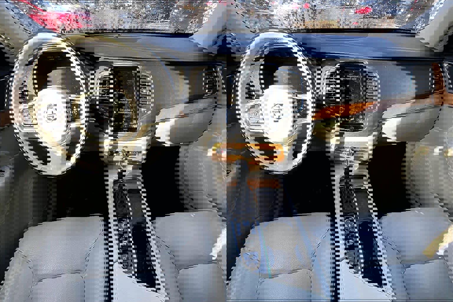 Used 2021 Volvo XC90 T5 Momentum w/ Protection Package Premier image 16