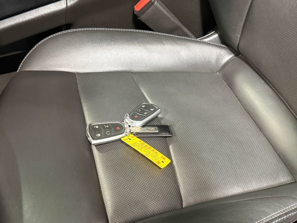 Used 2024 Cadillac XT5 Sportv w/ Technology Package image 20