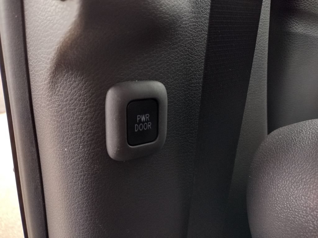 Used 2021 Toyota Sienna XSE AWD/4WD image 26