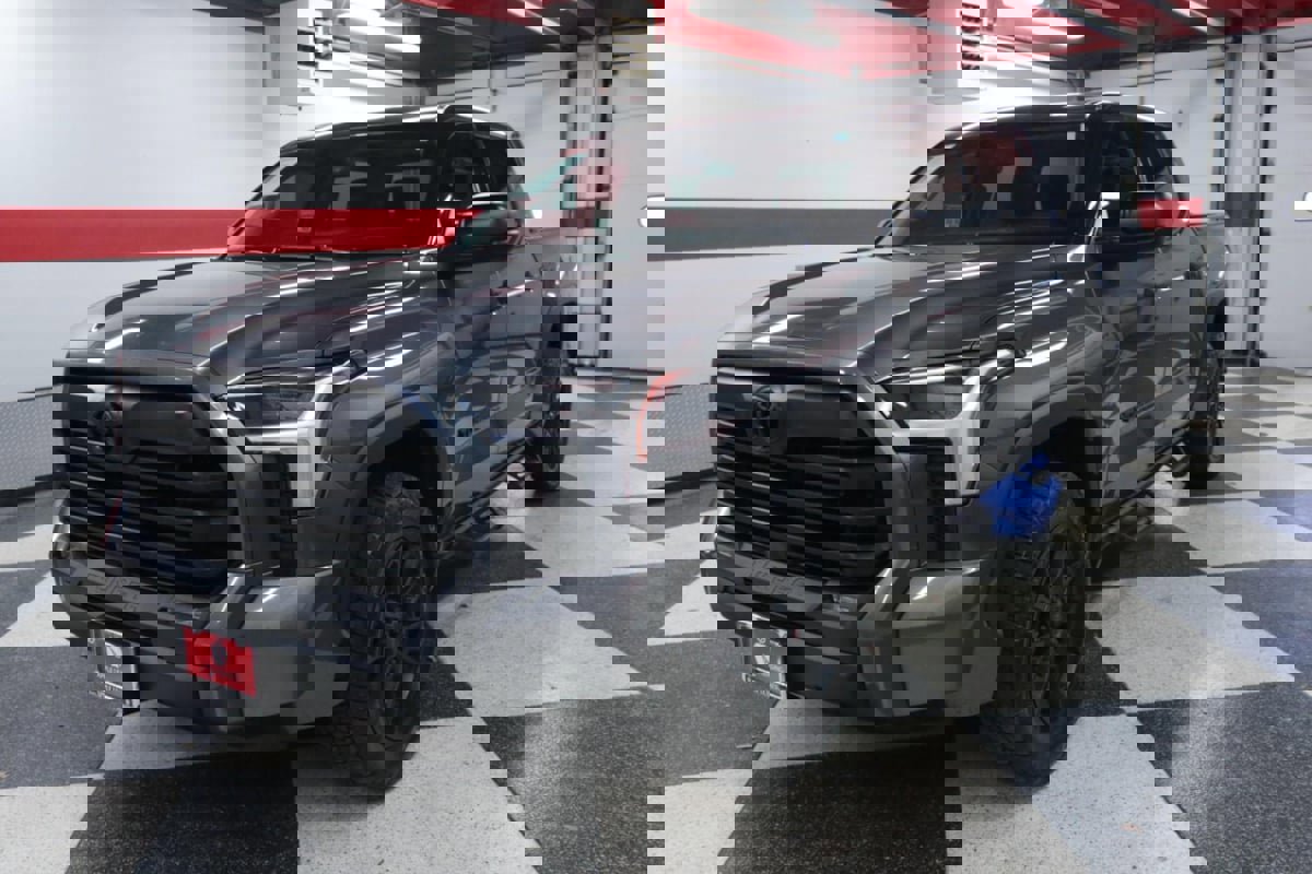 Used 2023 Toyota Tundra SR5 image 7