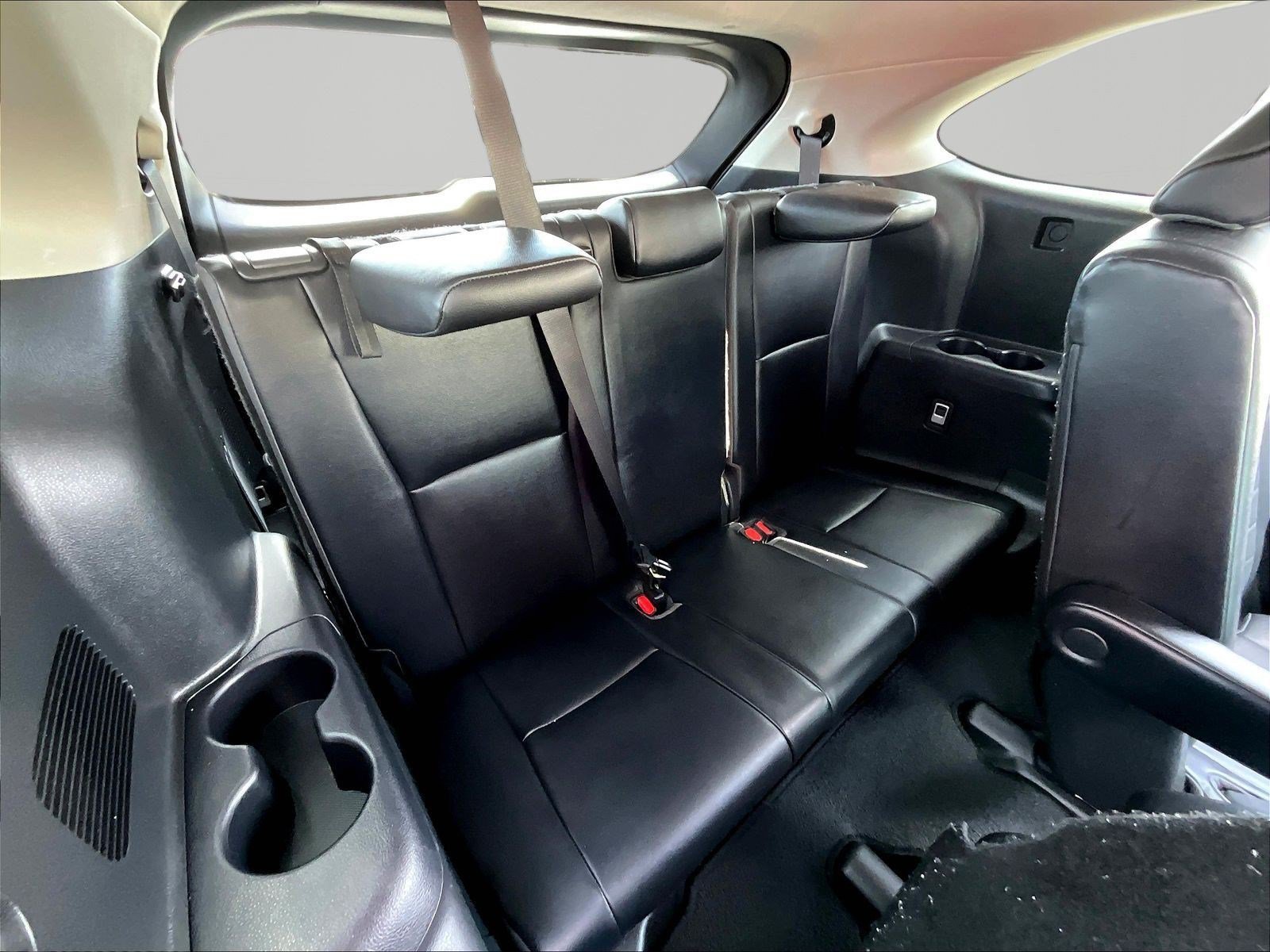 Used 2023 Toyota Highlander XLE AWD/4WD image 26