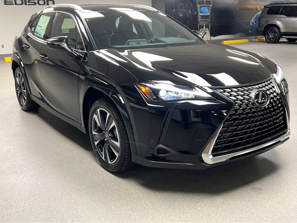 New 2025 Lexus UX 300h AWD video 1