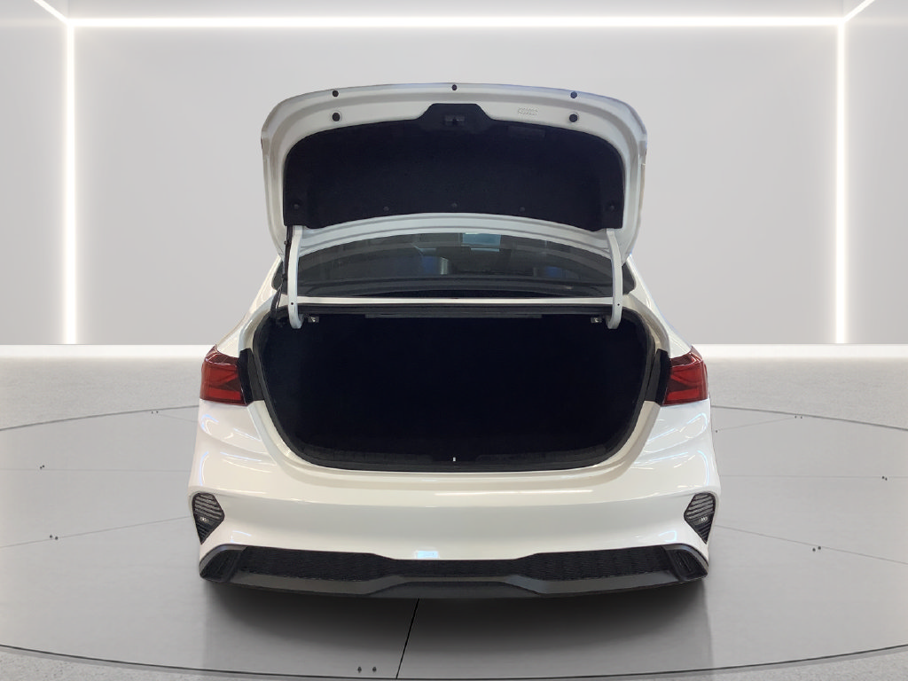 Certified 2022 Kia Forte LXS FWD image 23