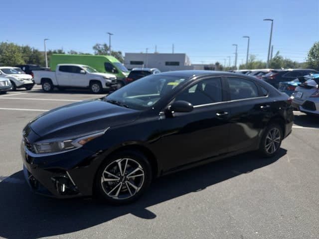 Used 2023 Kia Forte LXS FWD image 16