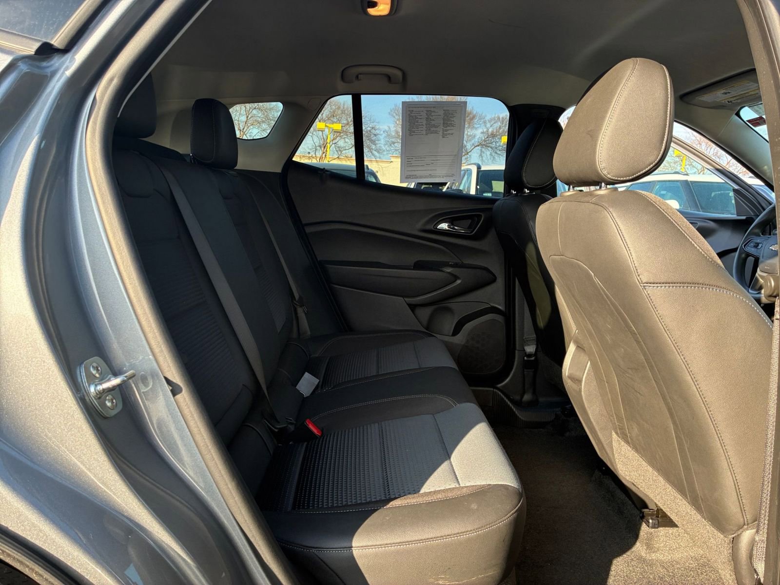 Used 2025 Chevrolet Trax LT image 23