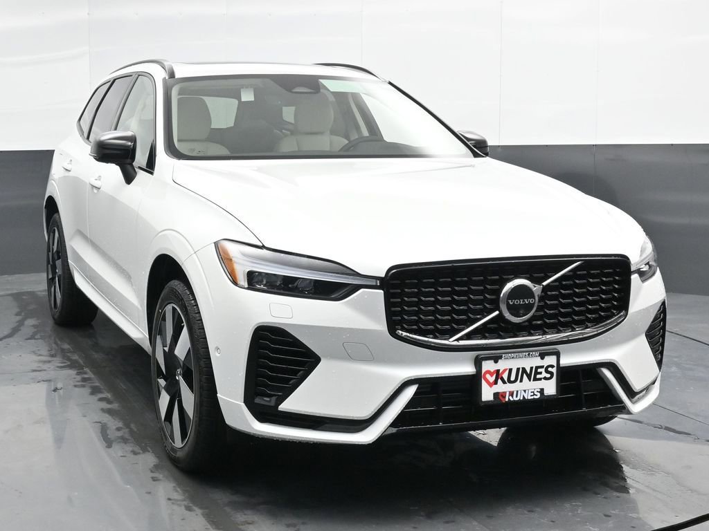 New 2025 Volvo XC60 T8 Plus w/ Protection Package Premier image 4