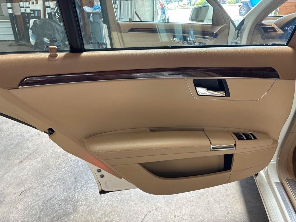 Used 2011 Mercedes-Benz S 550 image 18