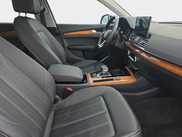 Used 2023 Audi Q5 2.0T Premium w/ Convenience Package AWD/4WD image 12