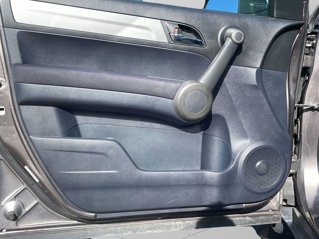 Used 2010 Honda CR-V LX image 18