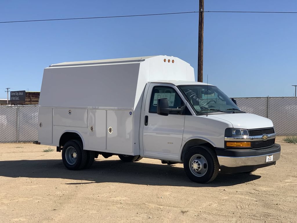 New 2026 Chevrolet Express 3500 w/ Power Convenience Package RWD image 3