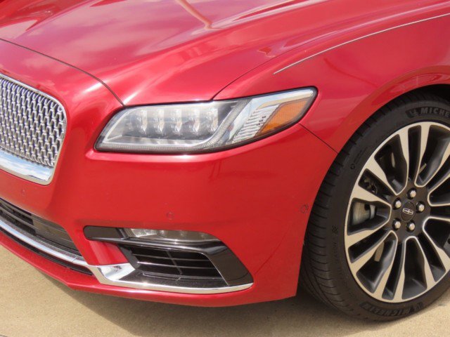 Used 2020 Lincoln Continental Reserve w/ Luxury Package image 3