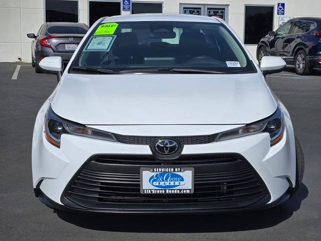 Used 2024 Toyota Corolla LE image 2