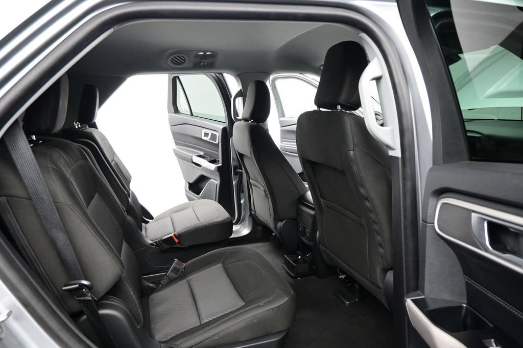 Used 2022 Ford Explorer XLT RWD image 24