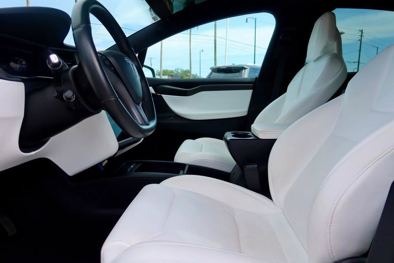Used 2018 Tesla Model X 100D AWD/4WD image 8