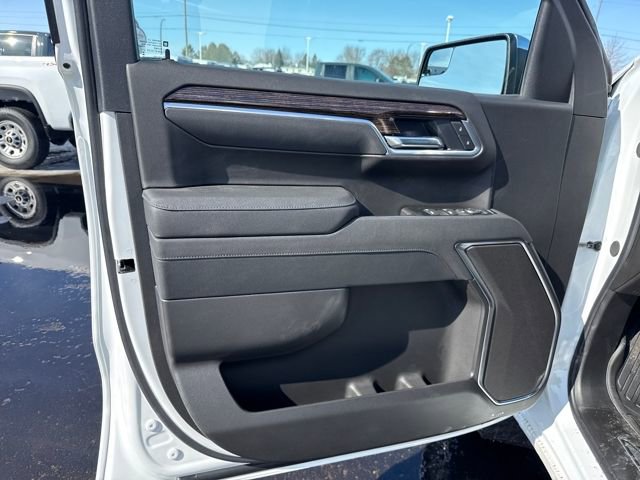 New 2026 GMC Sierra 1500 SLE image 16