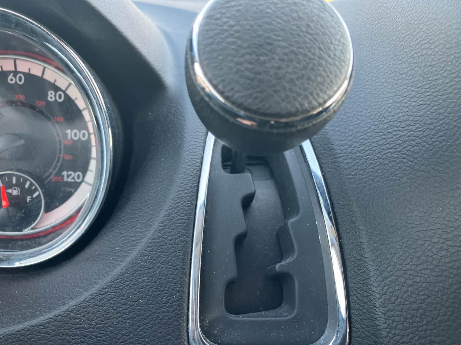 Used 2019 Dodge Grand Caravan SE FWD image 22